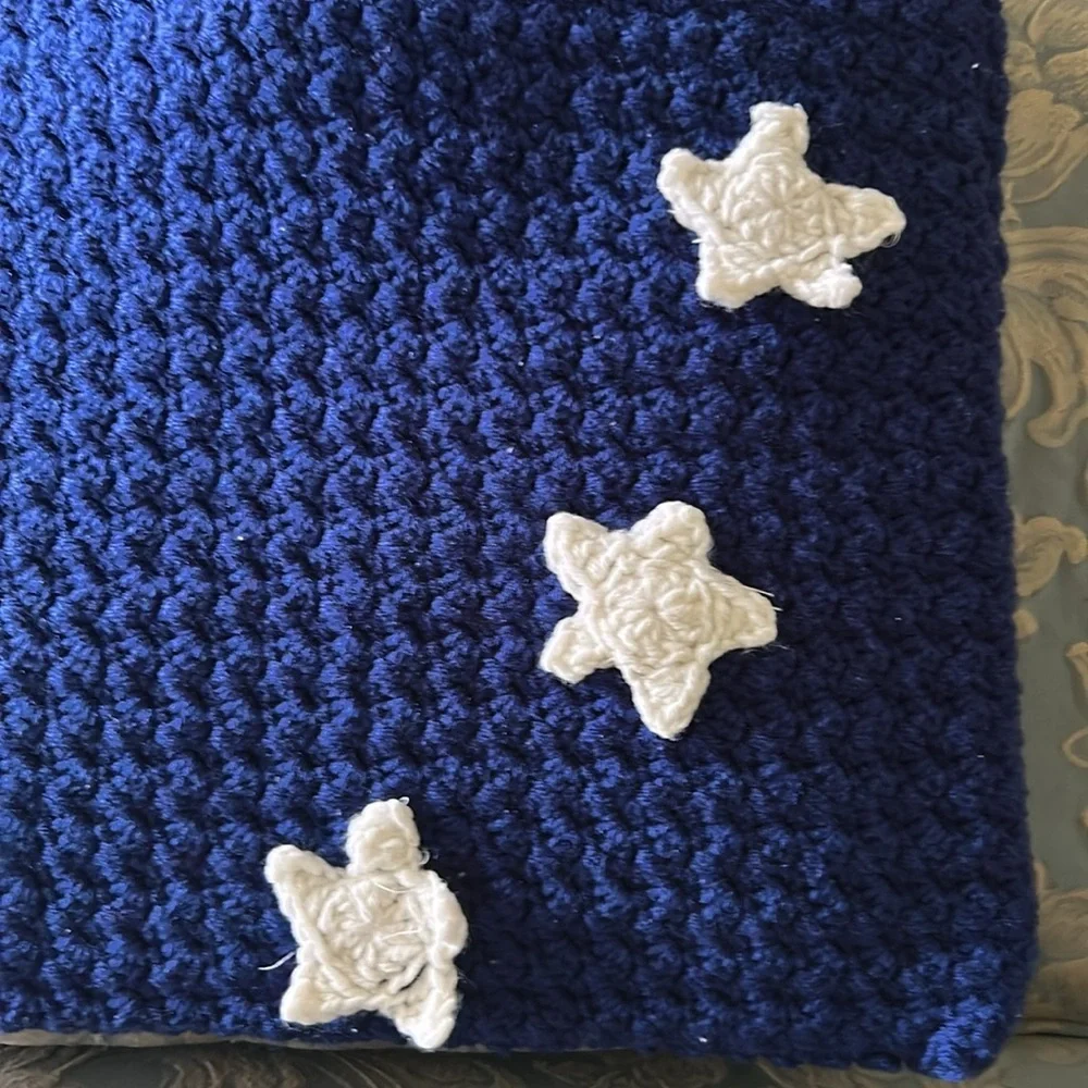 Hand Crafted Patriotic Knit Throw Pillow Cover 18 x 18 Crochet Blue White Stars